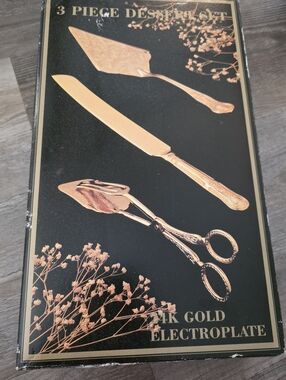 2-Piece Dessert Set - 24K Gold Electroplate (Gold)